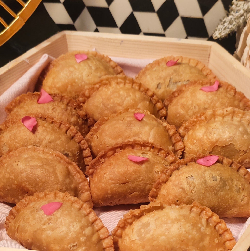 Gujiya (Available Only In Bangalore)