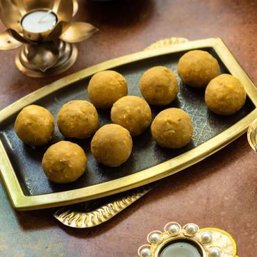 besan laddu